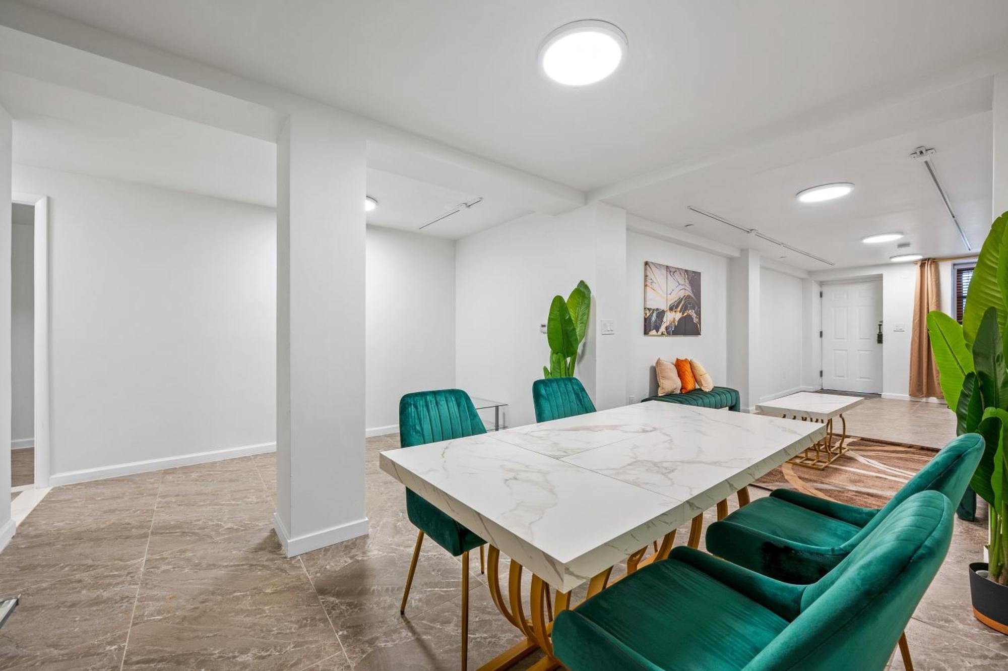 Upper East Side Luxury 3br 2b 1700 Square Feet Hotel Nueva York