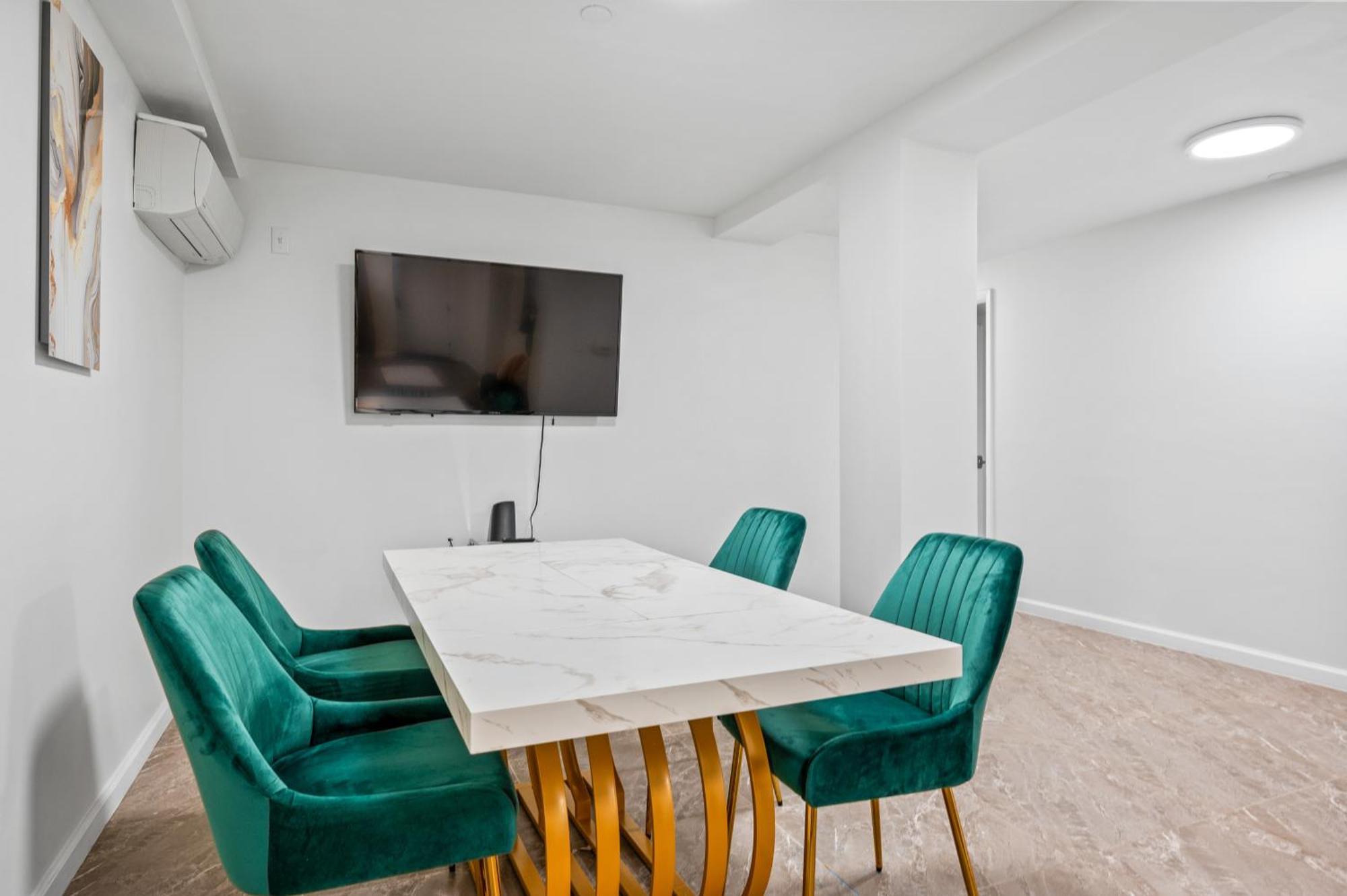 Hotel Upper East Side Luxury 3br 2b 1700 Square Feet Nueva York