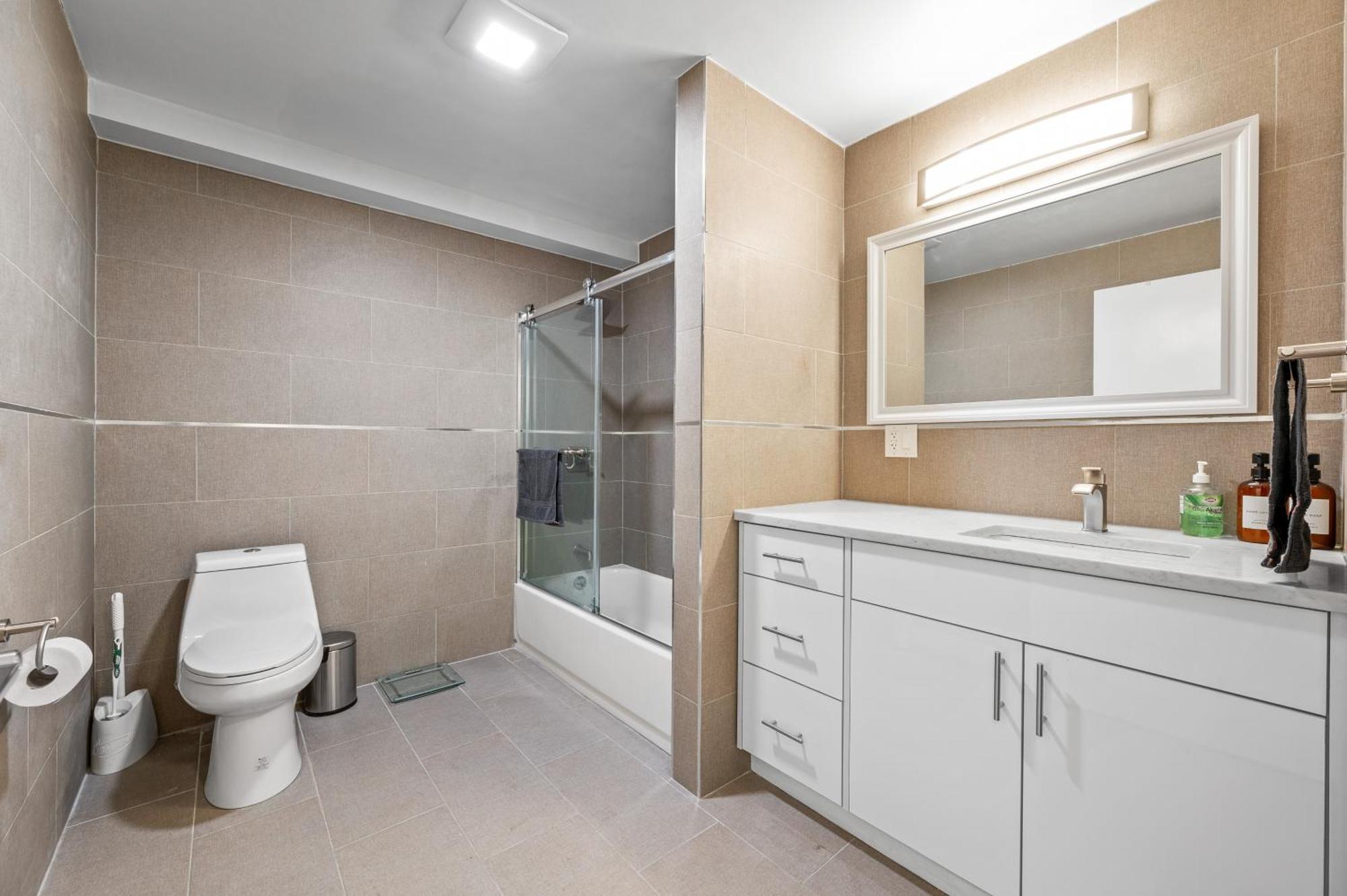 Upper East Side Luxury 3br 2b 1700 Square Feet Hotel Nueva York